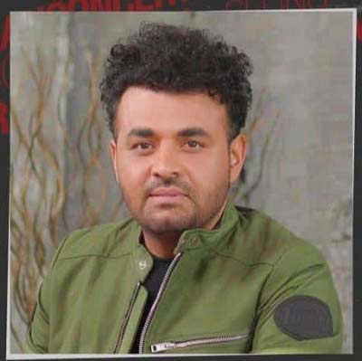 دانلود آهنگ میدونی چقدر صورت من شونتو کم داره