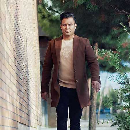 دانلود آهنگ مجتبی آلاله عاشقی دروغه